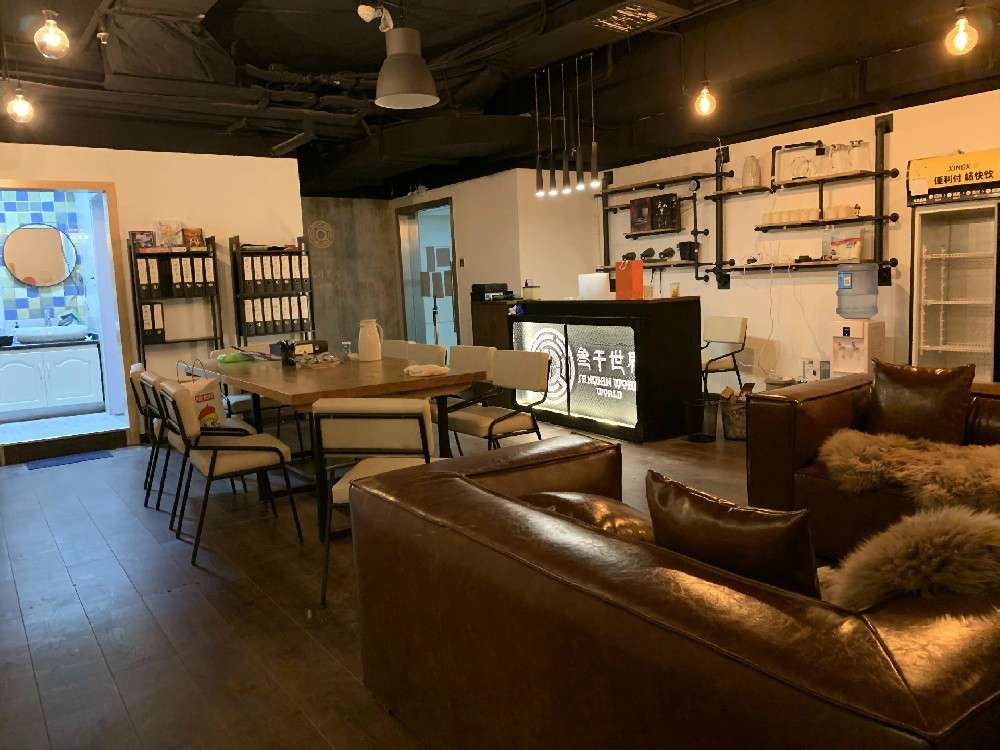 1661242440135971.jpg 鄭州特色劇情體驗(yàn)館裝修設(shè)計(jì)