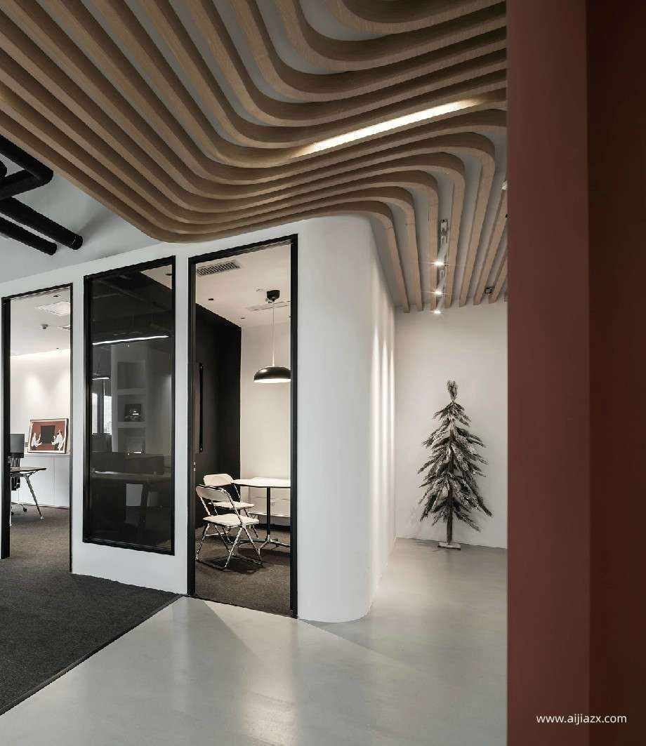 240平米辦公室裝修設(shè)計案例