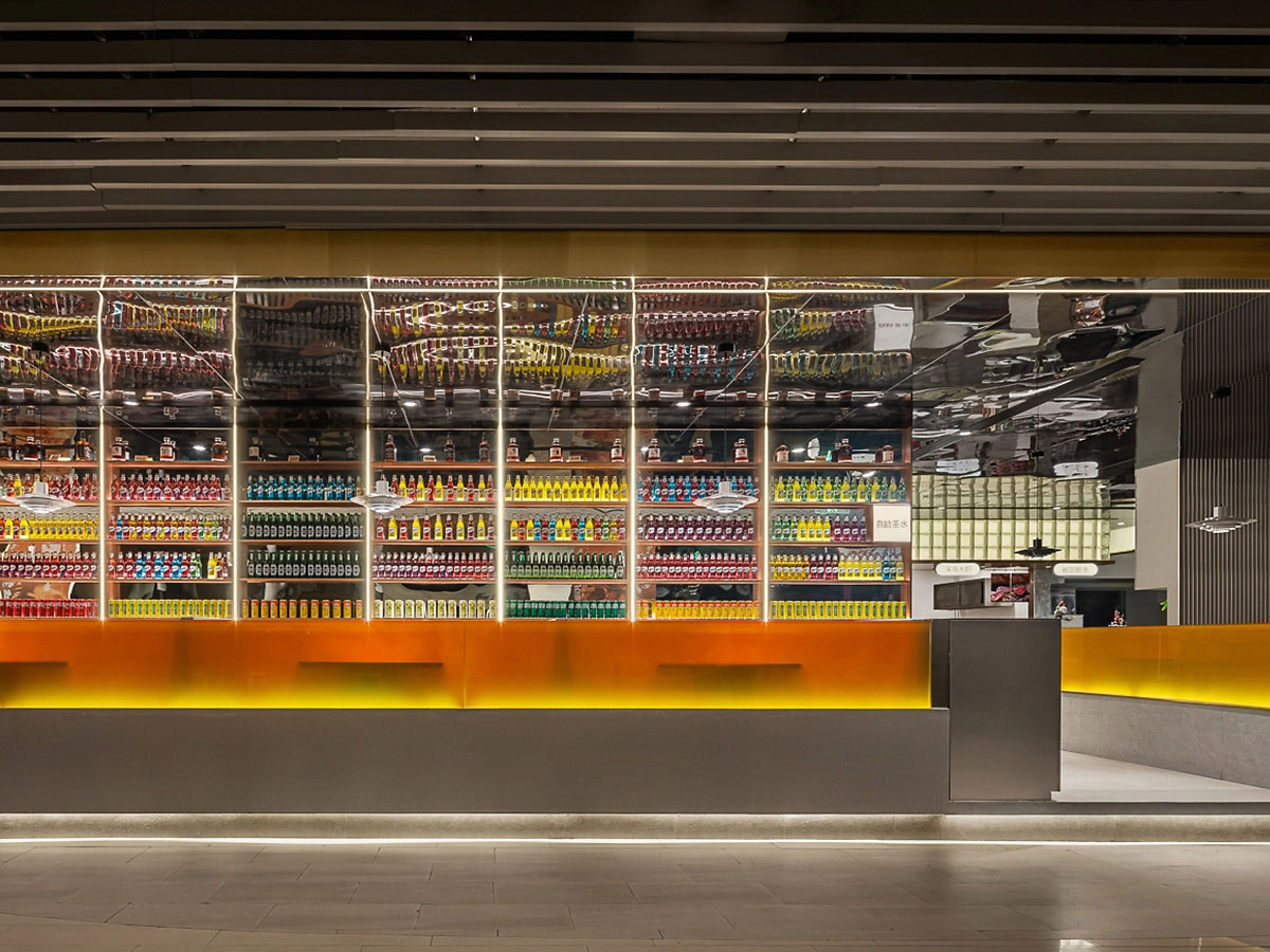 381平米鄭州自助餐廳設(shè)計裝修效果圖